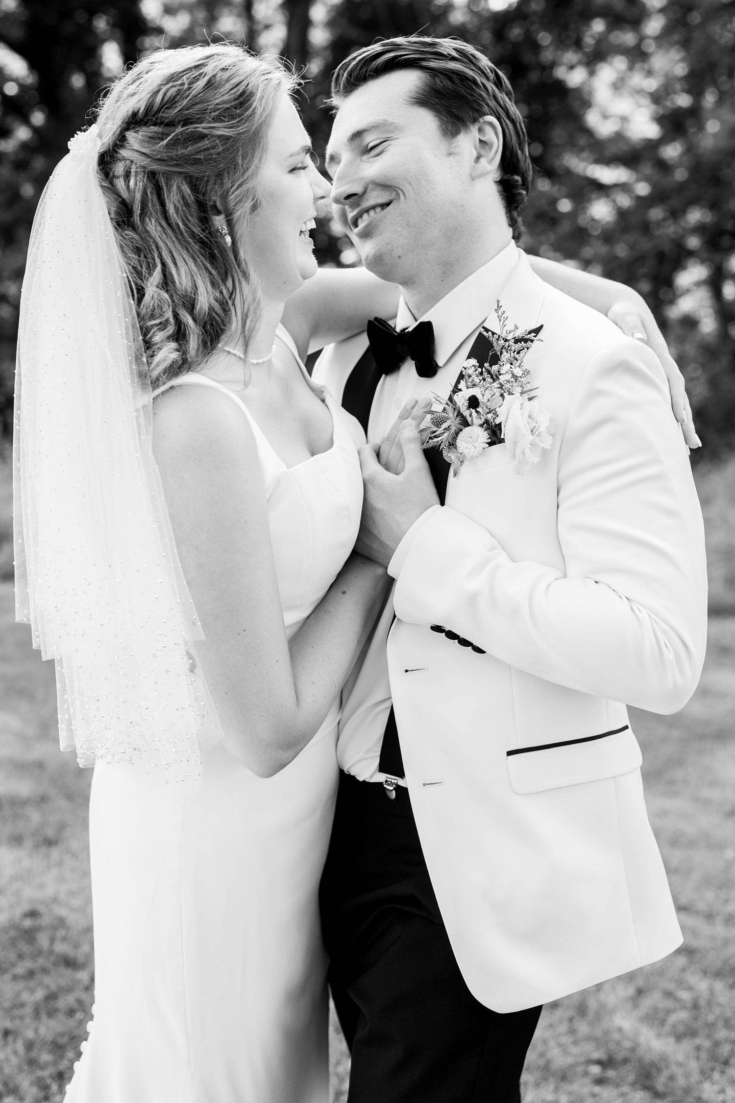 Figgs The Wilds Colorful Wedding