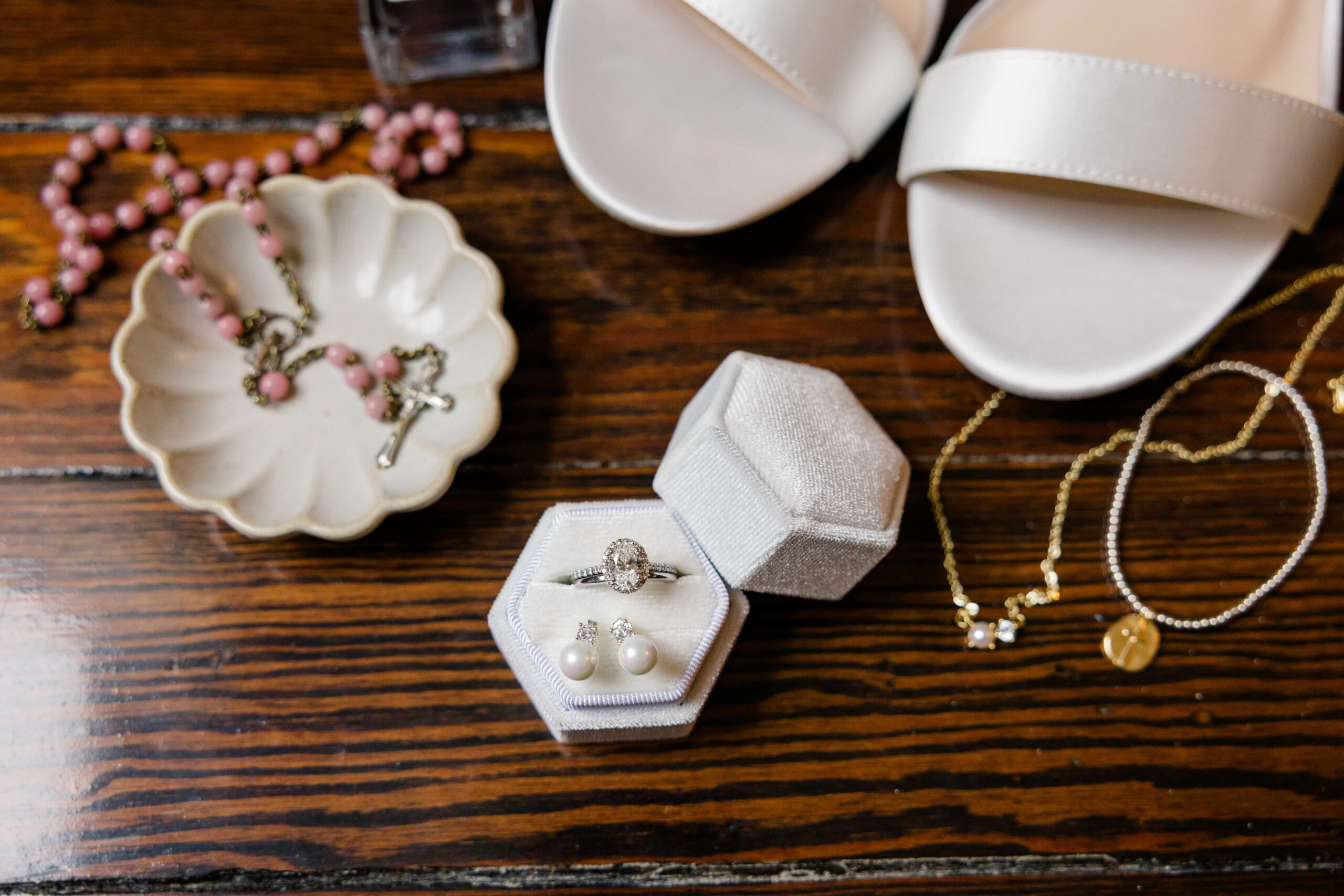 shinnyville hill summer wedding