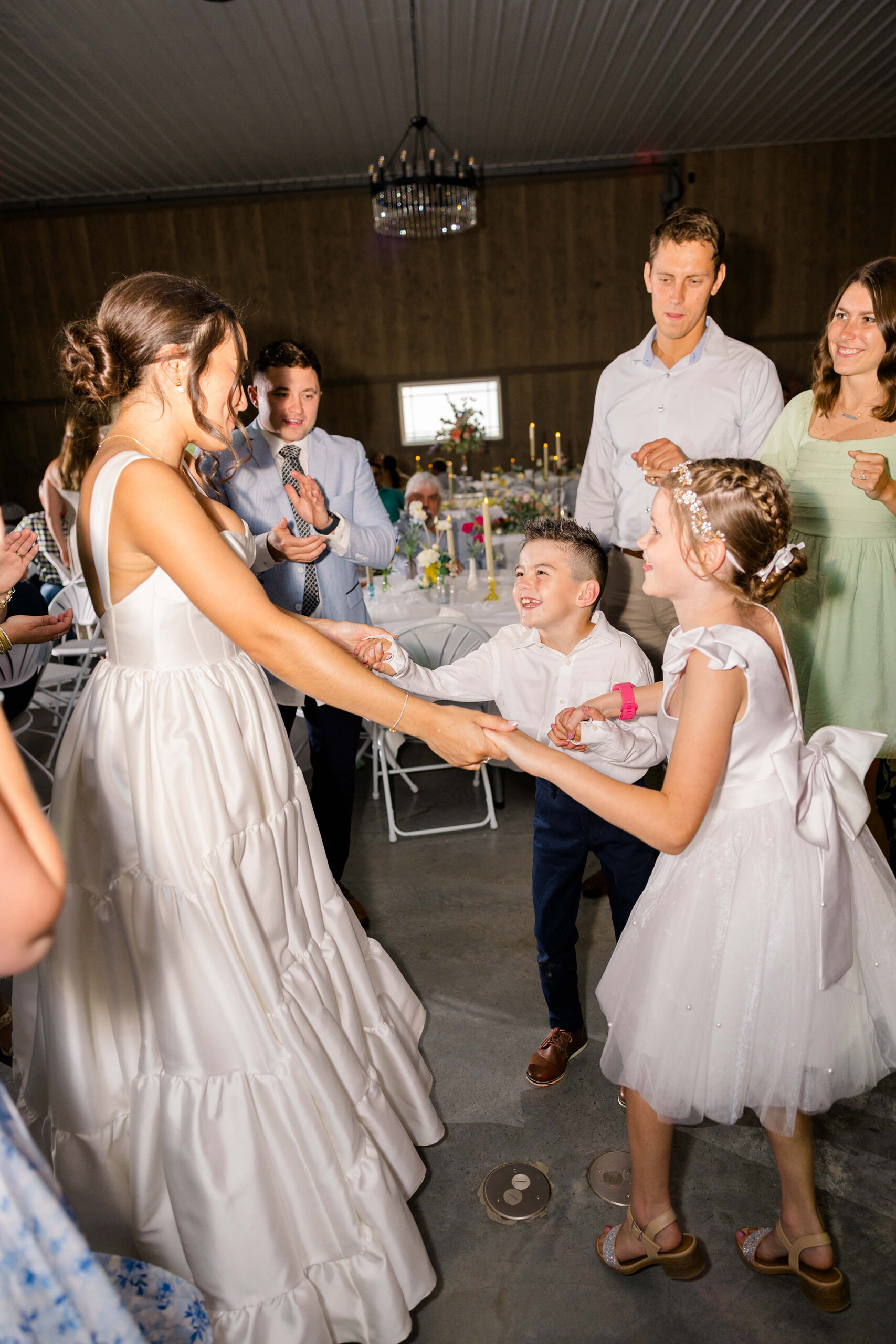 shinnyville hill summer wedding