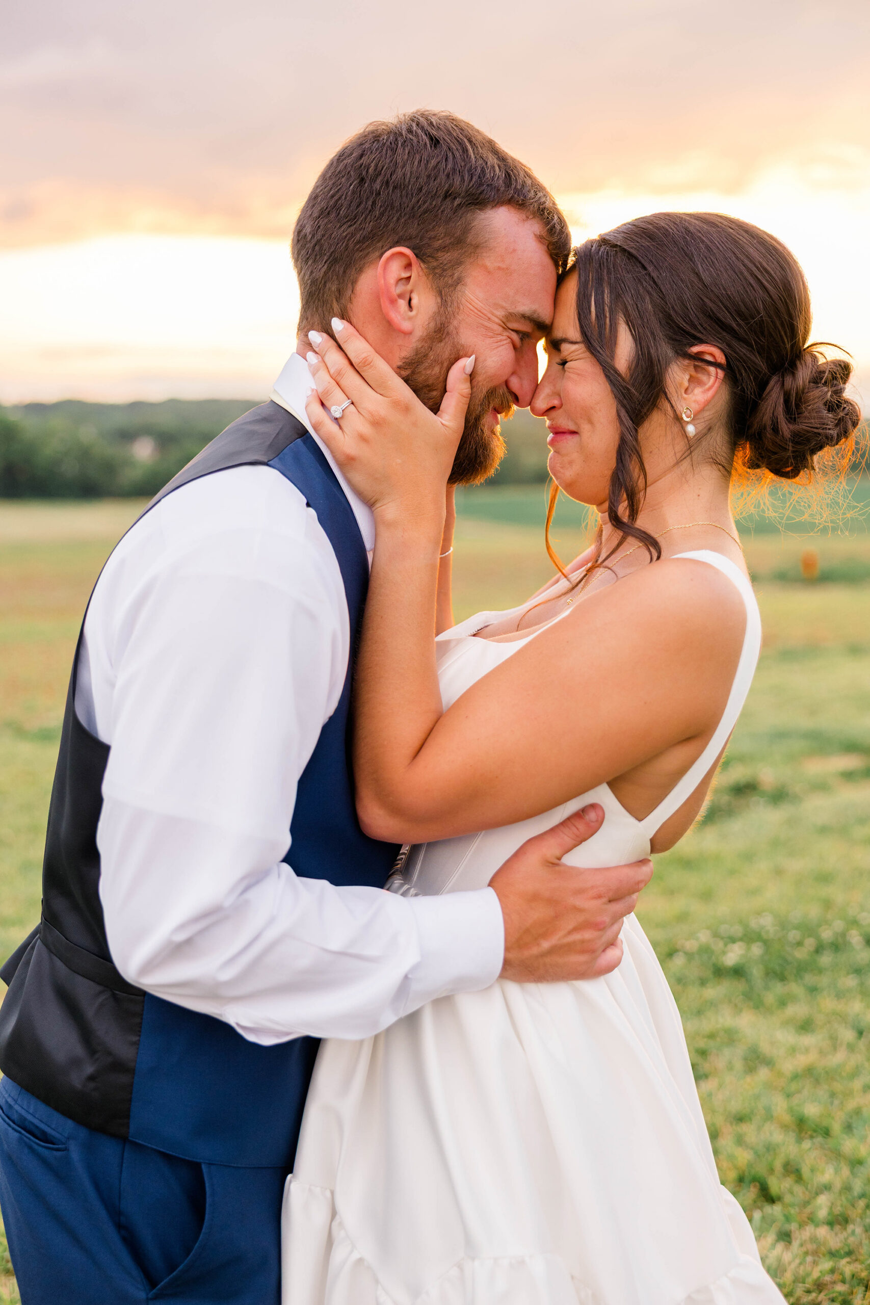 shinnyville hill summer wedding