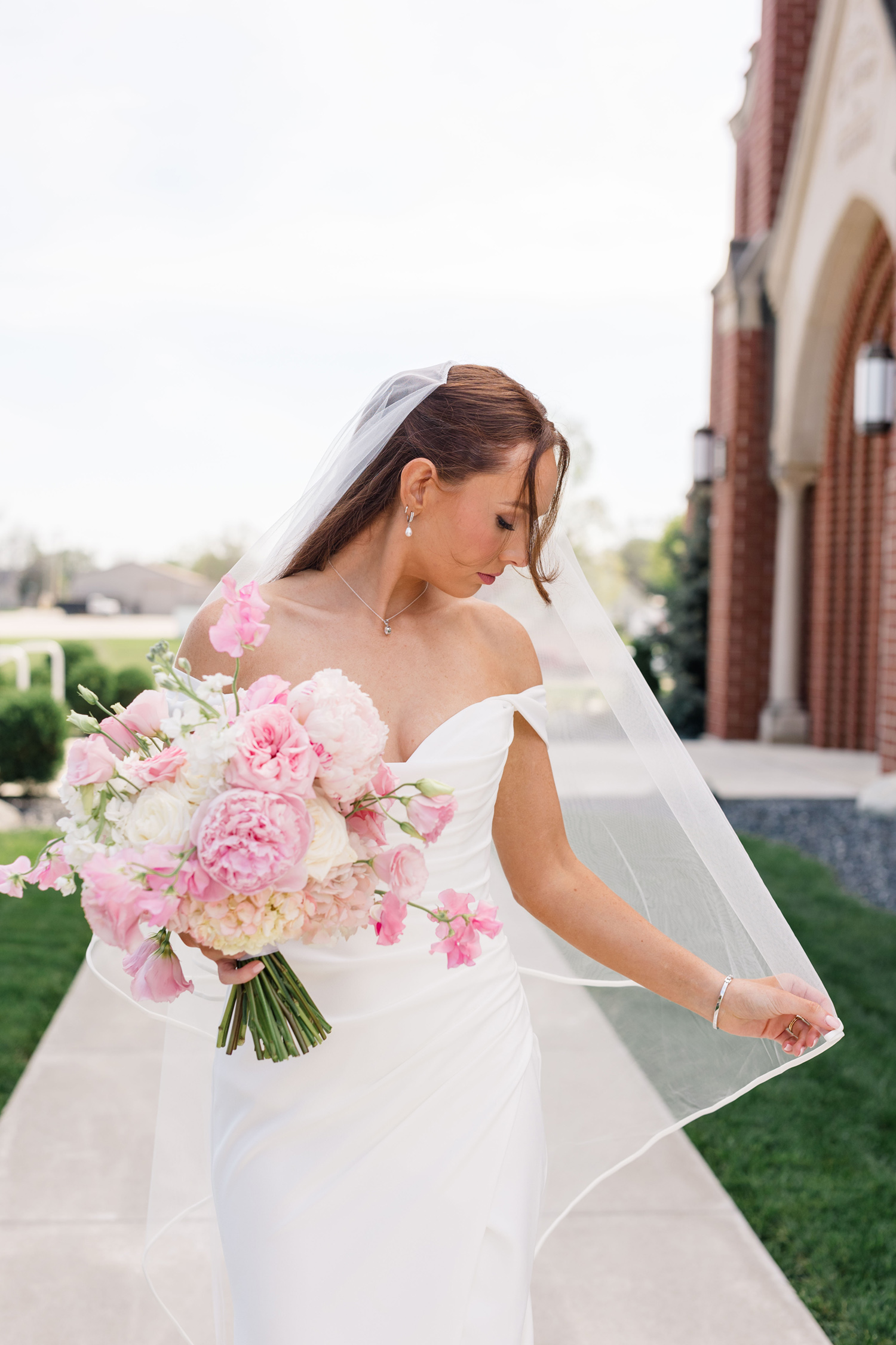 thyen clark cultural center lindsey roc wedding