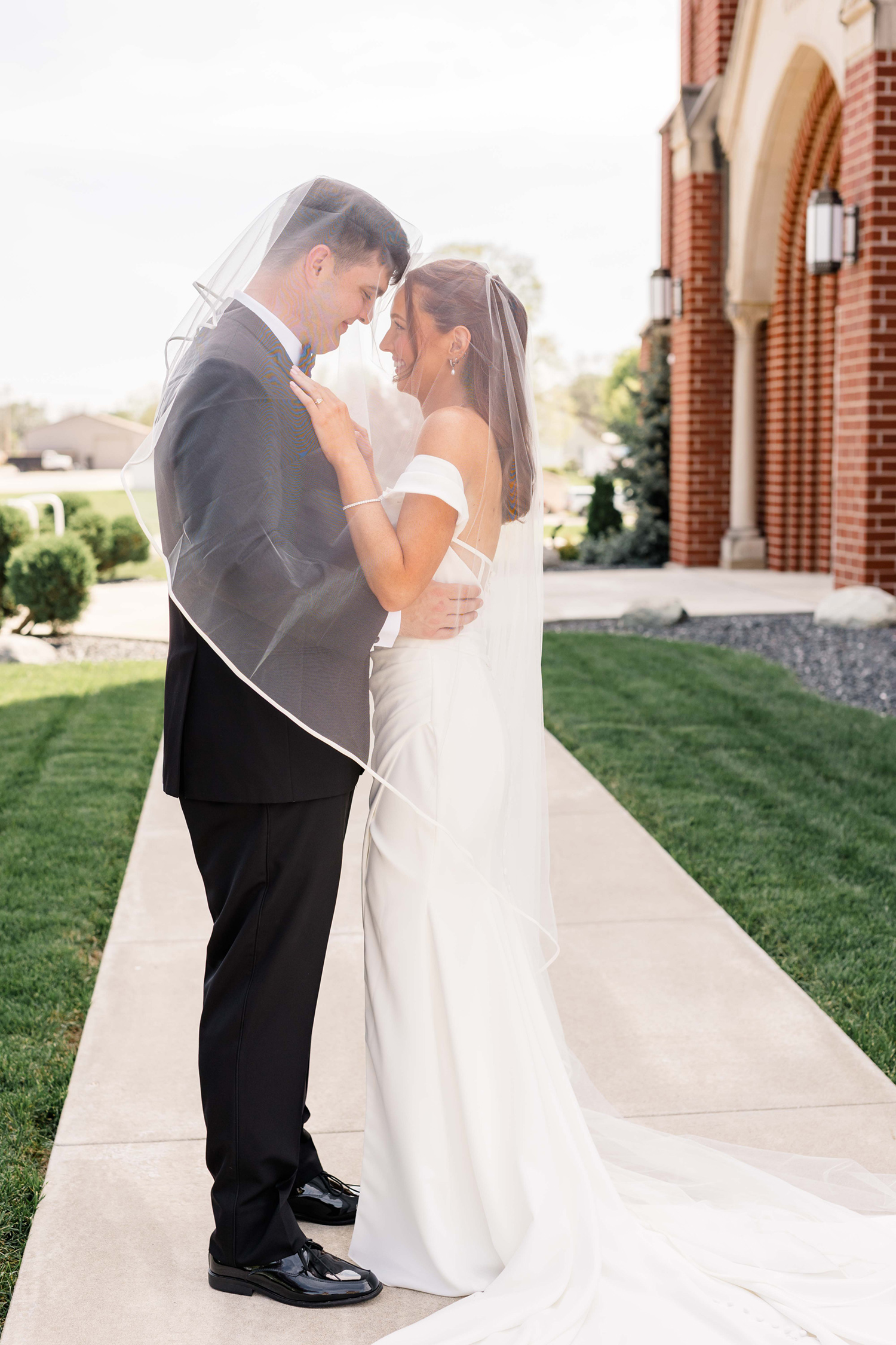 thyen clark cultural center lindsey roc wedding