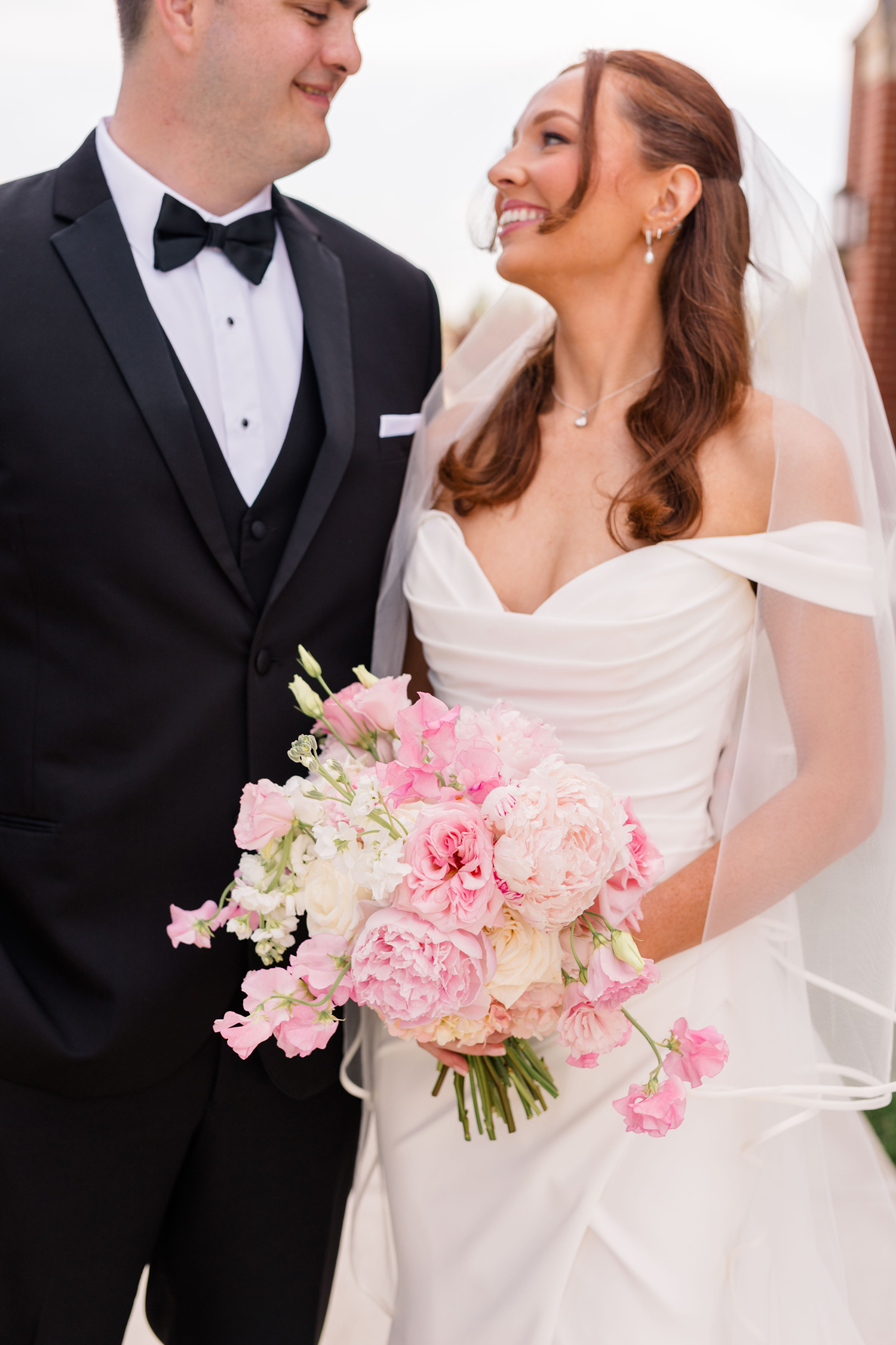 thyen clark cultural center lindsey roc wedding