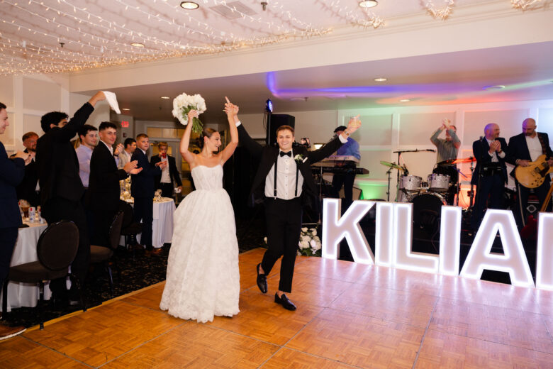 The Kilians Evansville Country Club Wedding