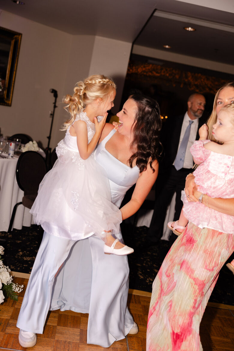 The Kilians Evansville Country Club Wedding